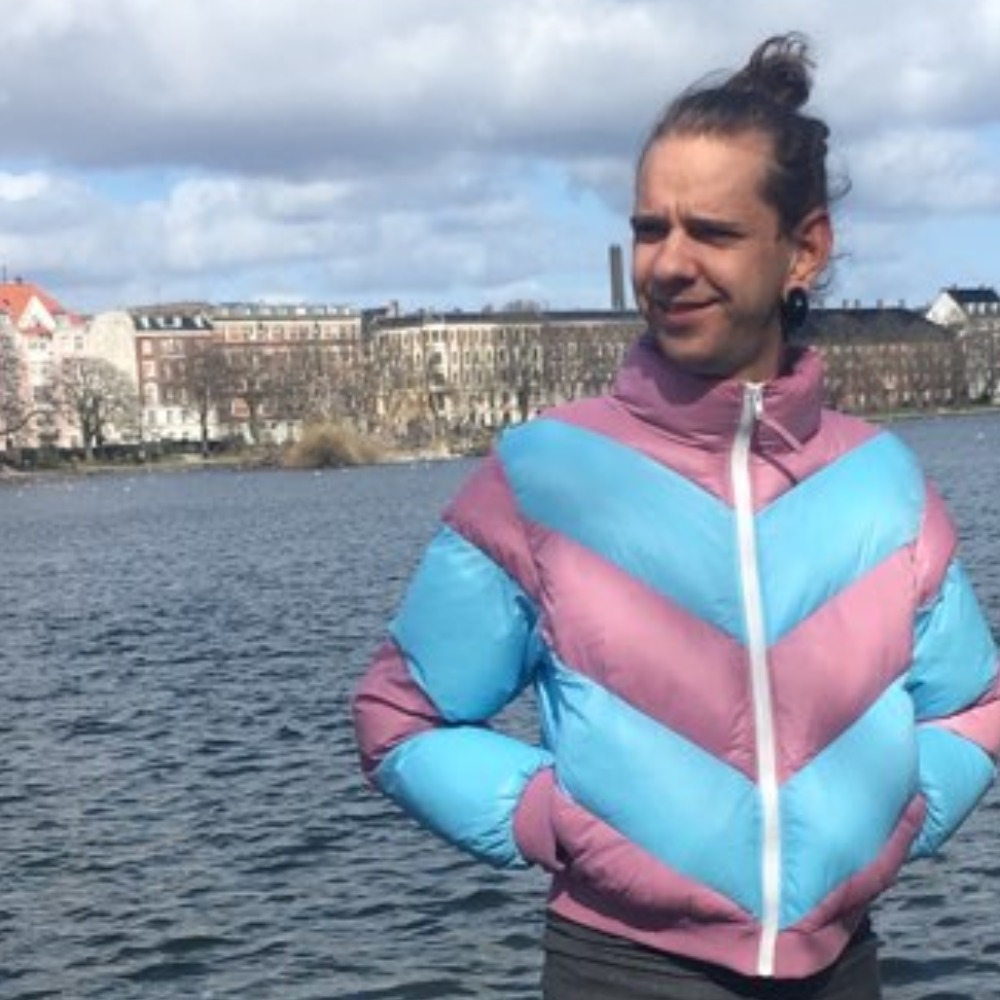 Meet your Posher, Kenny